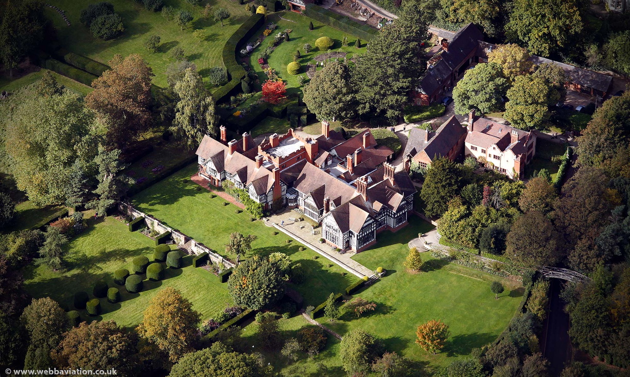 wightwickmanoraerial-ba29536-me.jpg