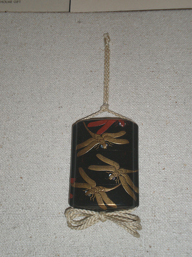 WLA_vanda_Inro_Lacquer_with_shell_and_foil_dragonflies.jpg