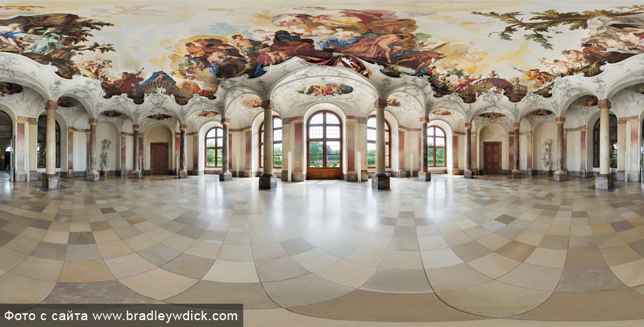 Wurzburg_residenz_GardenHall.jpg