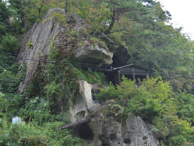 Yama-dera Temple (Risshaku-ji Temple) тэндай.jpg