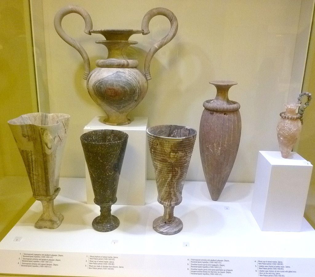 Zakros._Vases_1..JPG