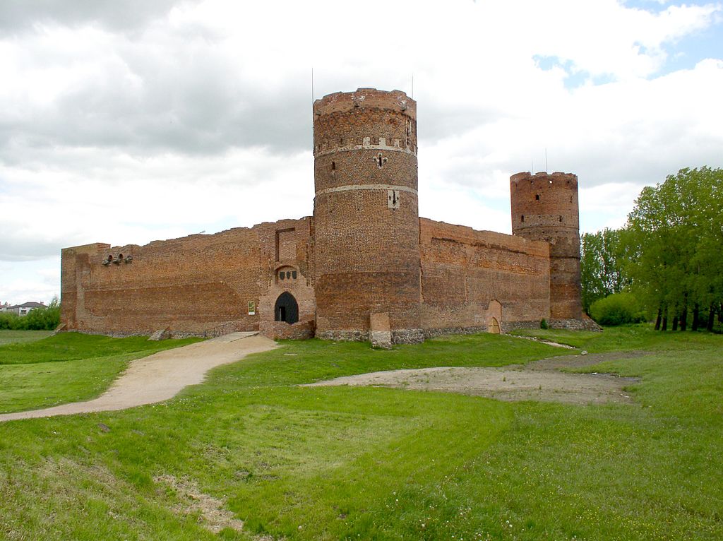 Zamek_w_Ciechanowie_-_panoramio 14-15.jpg