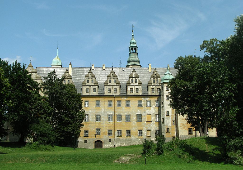 Zamek_w_Oleśnicy_2013_09.jpg