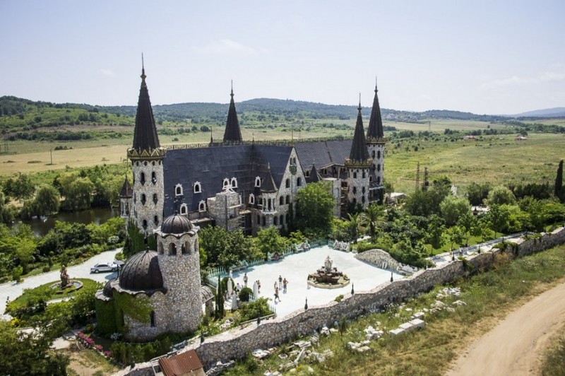 zamok-ravadinovo-90-1457509192.jpg