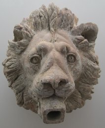 Roma,_gargolla_a_forma_di_testa_leonina,_III-II_sec._ac..JPG