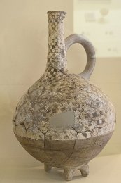800px-Gordion_Museum_Phrygian_terracotta_0805.jpg