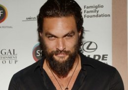 momoa-696x492[1].jpg