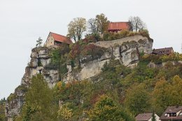 1280px-00_3303_Pottenstein_-_Burg.jpg